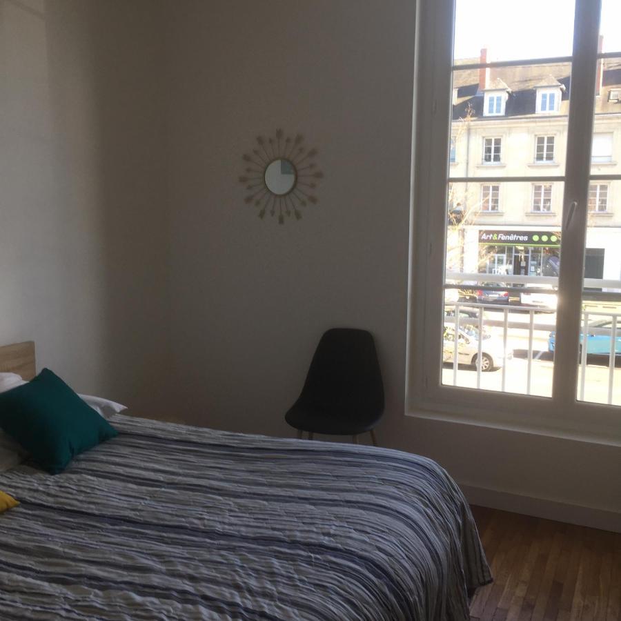 Appartement 1-6 Pers Situe Entre Les Ponts Saumur Exterior photo